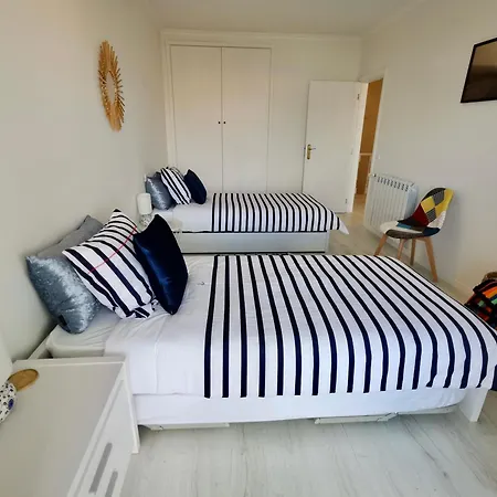 Apartamento Sea View, Beachfront, Swimming Pool, Free Parking São Martinho do Porto