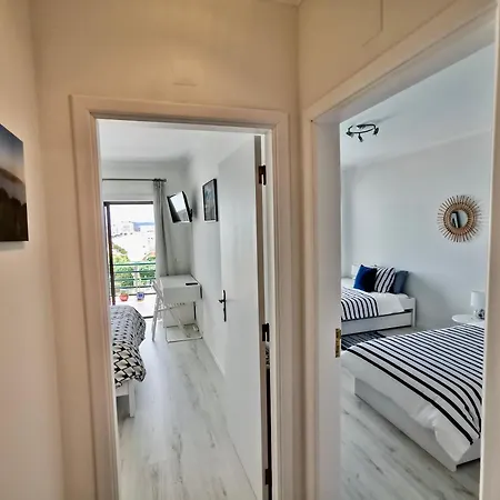 Apartamento Sea View, Beachfront, Swimming Pool, Free Parking *