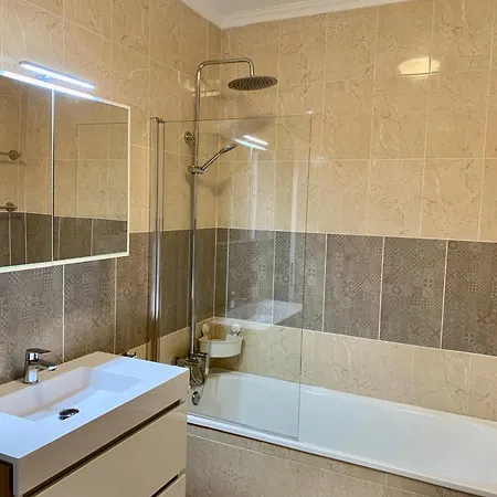 Sea View, Beachfront, Swimming Pool, Free Parking *
