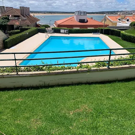 Sea View, Beachfront, Swimming Pool, Free Parking Apartamento